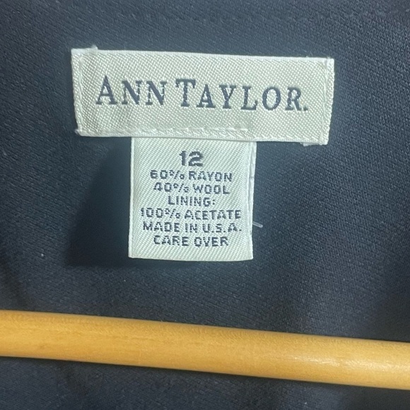 Ann Taylor Black Rayon| Wool Blend Double Breasted Sleeveless Dress Sz 12 - Picture 2 of 4